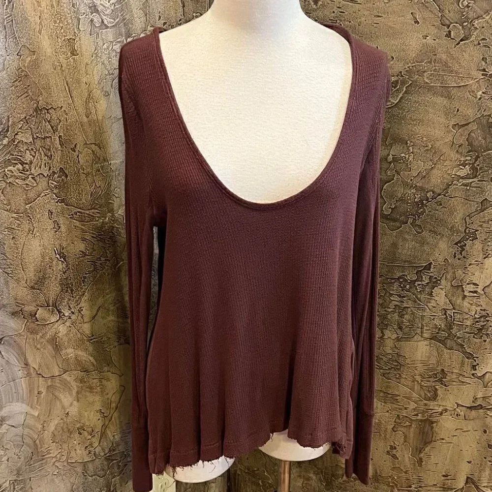 We The Free Long Sleeve Waffle Knit Off The Shoulder Pullover Size Small